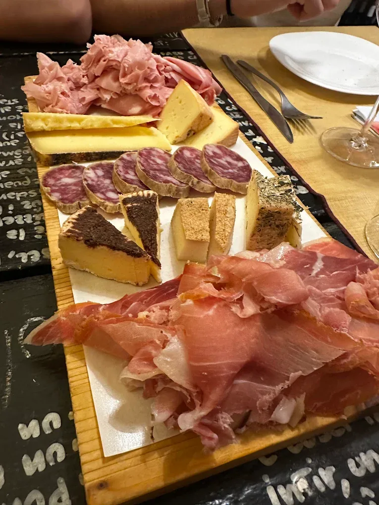 Tagliere di salumi con gnocco fritto